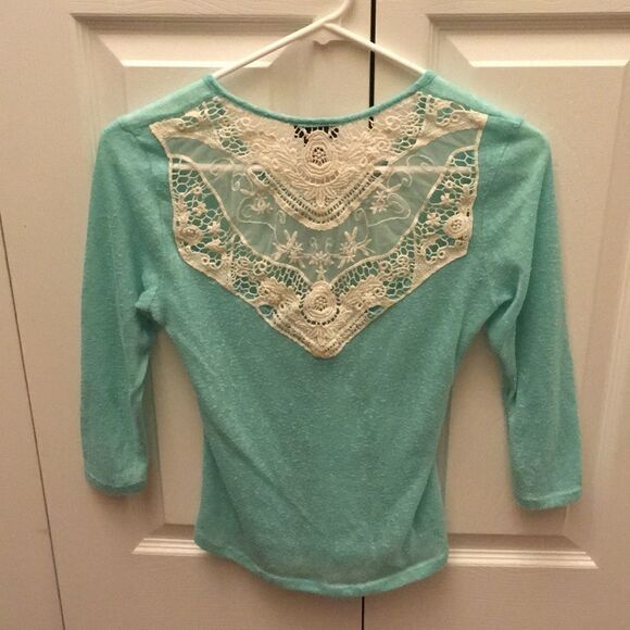 Seafoam Green Lace-Back Blouse Junior’s Small - Picture 3 of 3